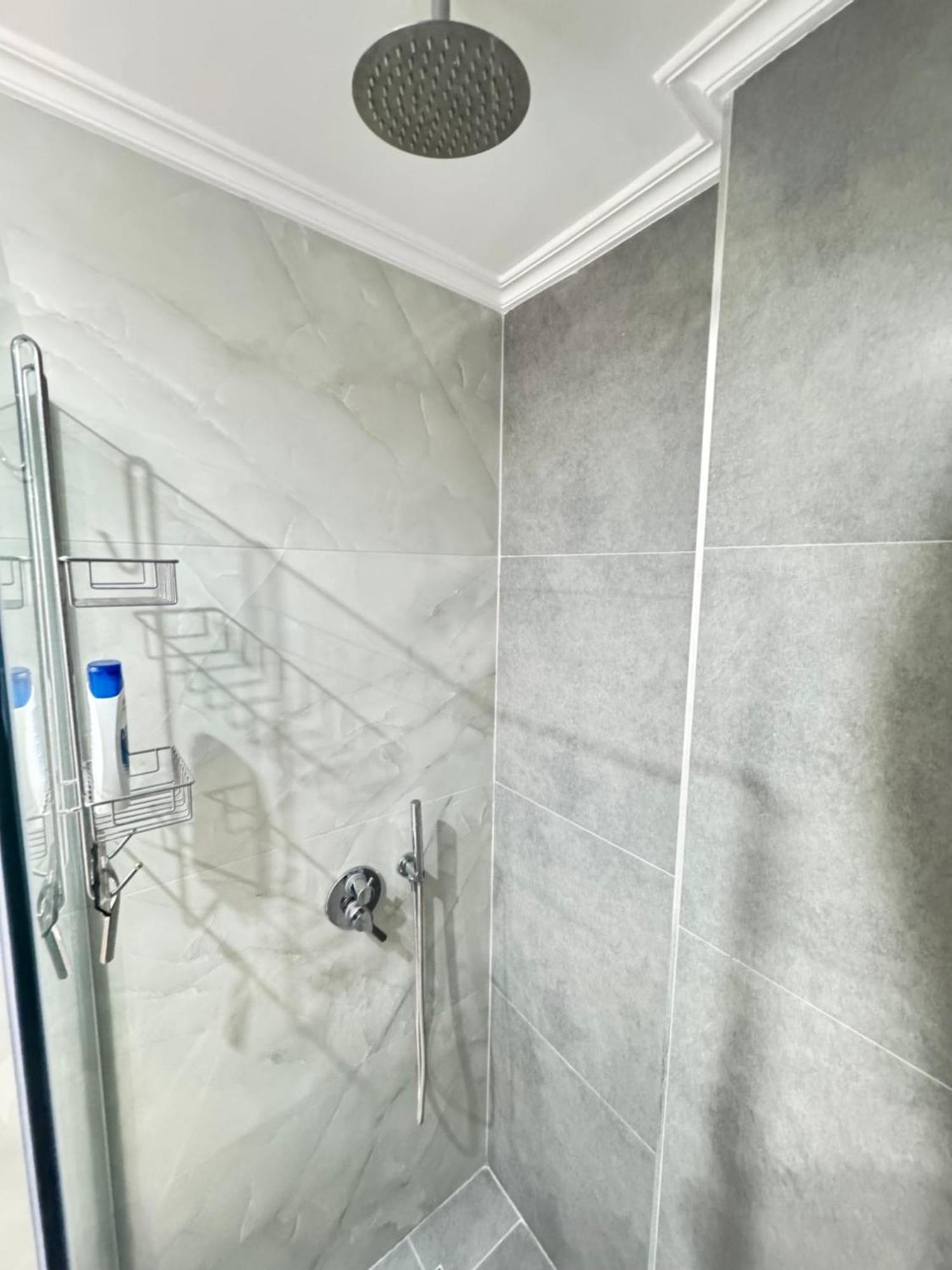 Sun & Sea Apartment Saranda Ngoại thất bức ảnh