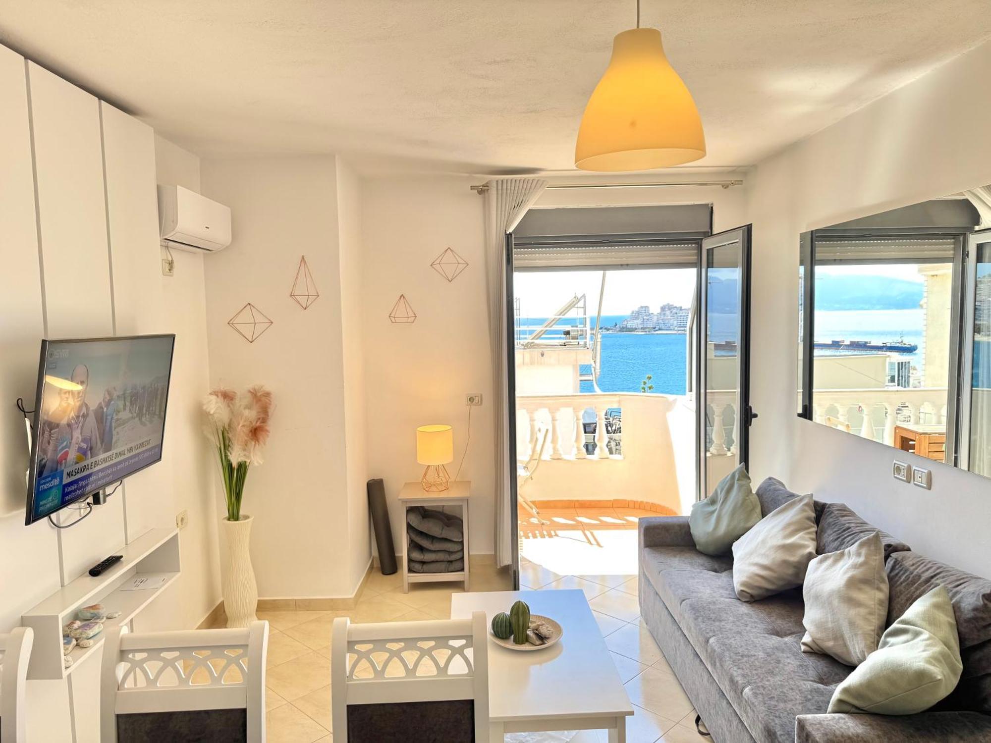 Sun & Sea Apartment Saranda Ngoại thất bức ảnh