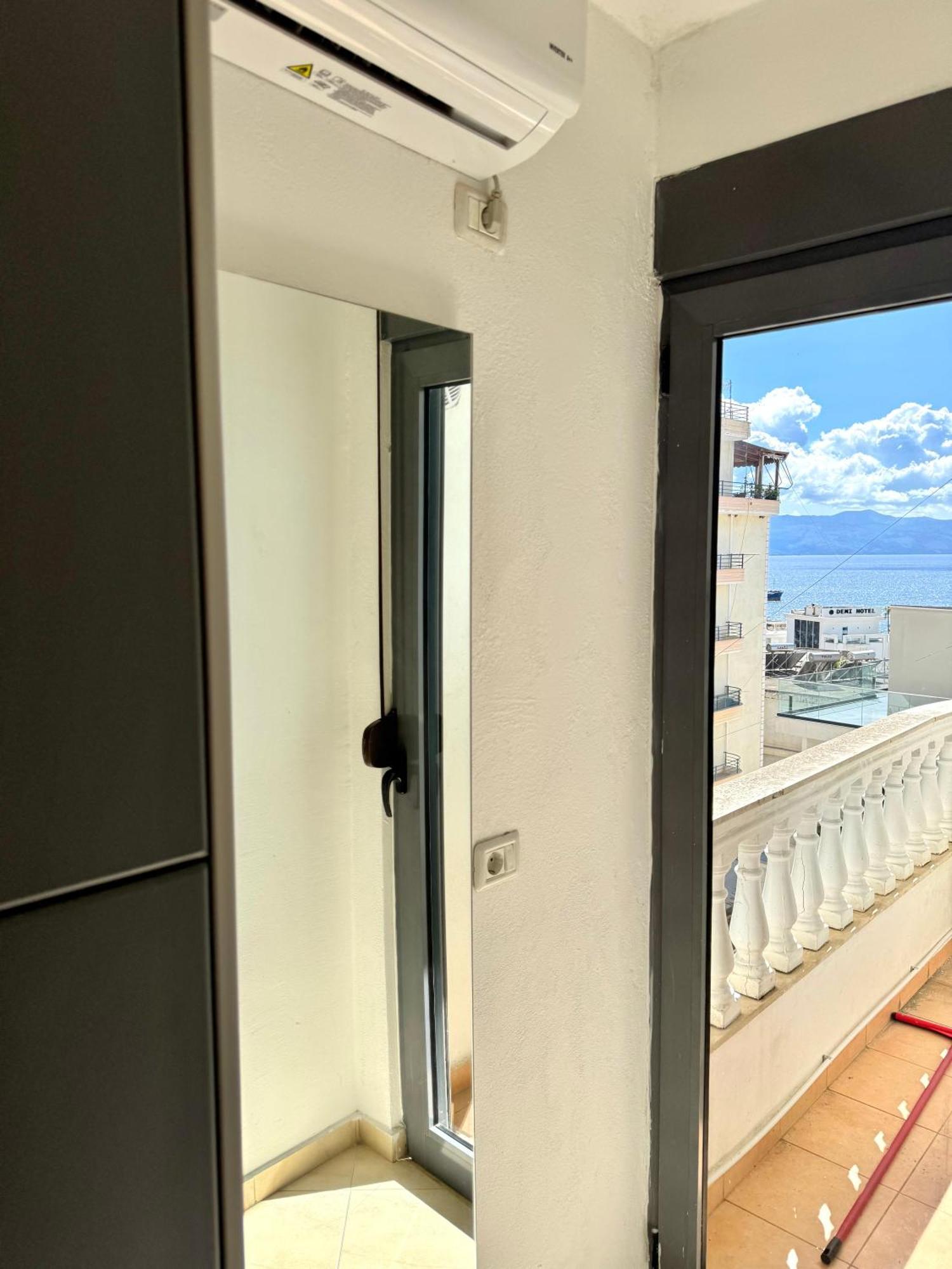 Sun & Sea Apartment Saranda Ngoại thất bức ảnh
